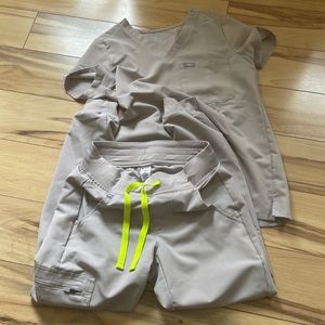 Limited edition Figs XXS petite